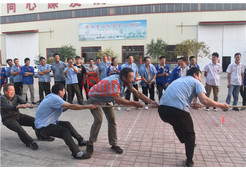 振奮人心的拔河比賽